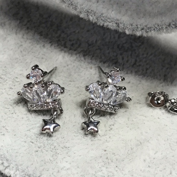 Gold Plated Crown Crystals Earrings - Picture 4 of 4